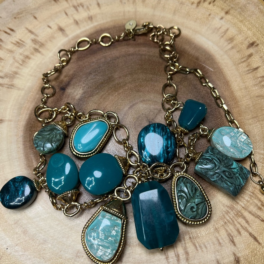 VTG| Chicos Carved Teal Statement Necklace 💙✨ - Picture 5 of 8